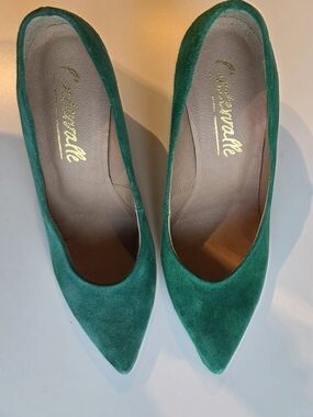 L'INTERVALLE Emerald Green Suede Pointed Toe Pumps